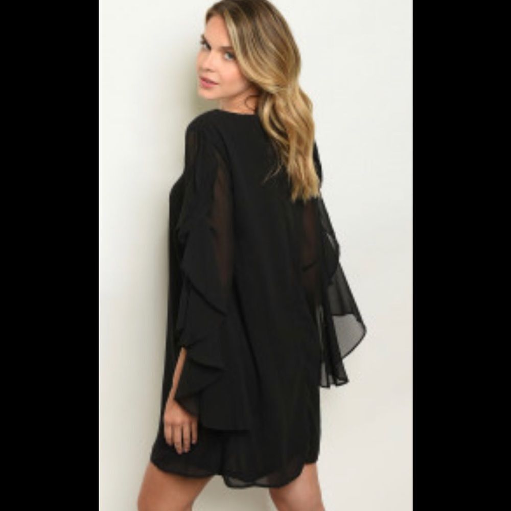 Black Dress Long open bell sleeves - Picture 3 of 3